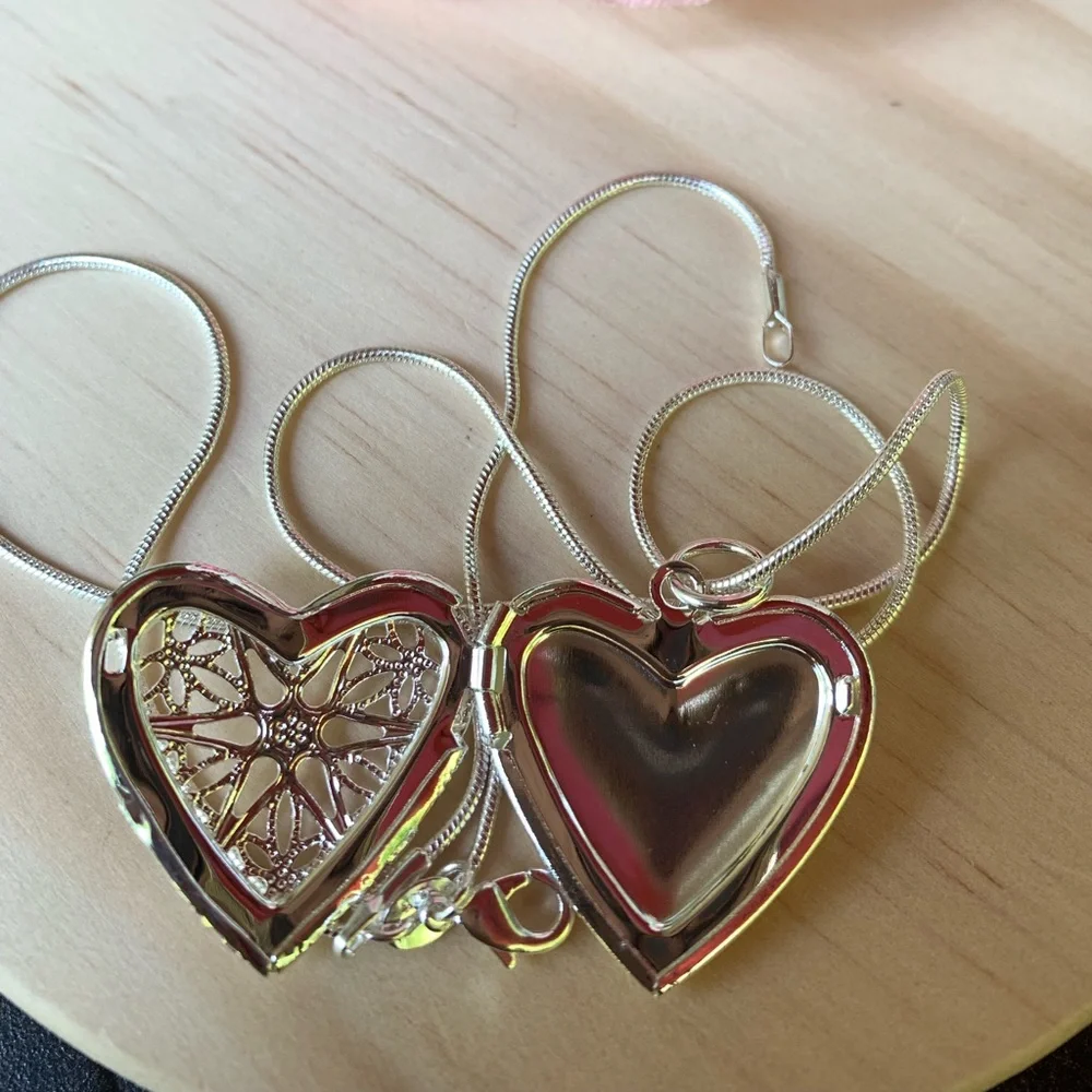 ☀️ Silver Heart Necklace chain - Picture 6 of 11
